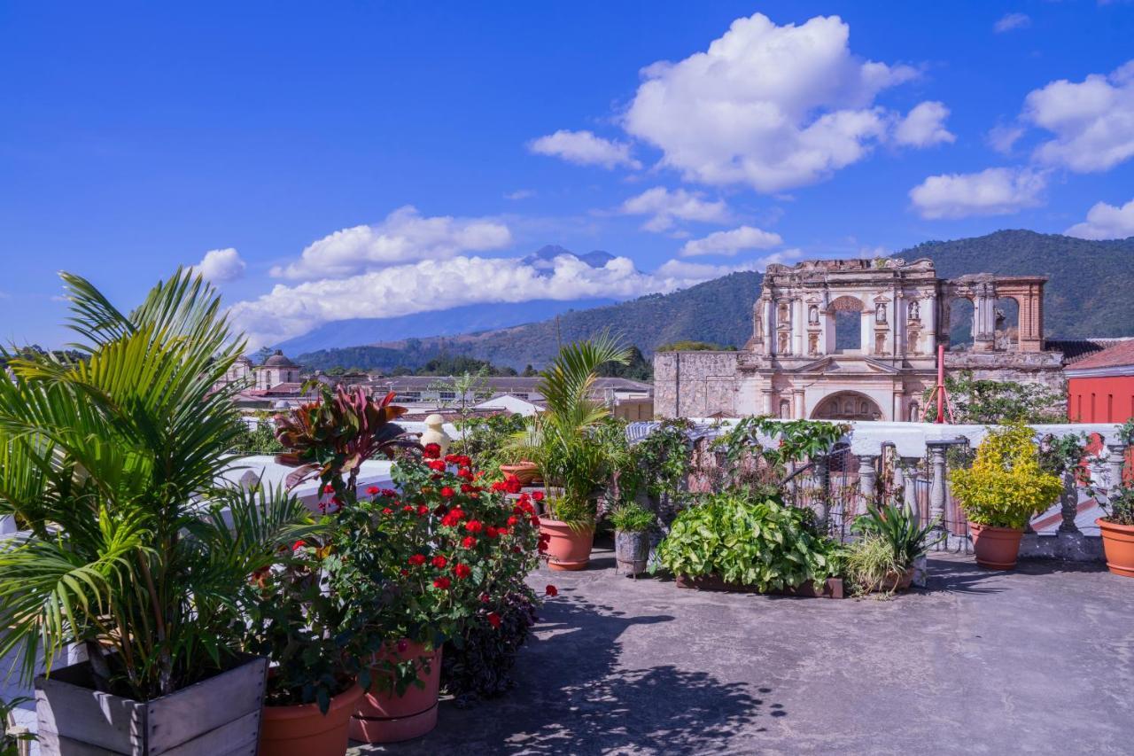 Hotel Gran Plaza Euromaya Antigua Exterior photo